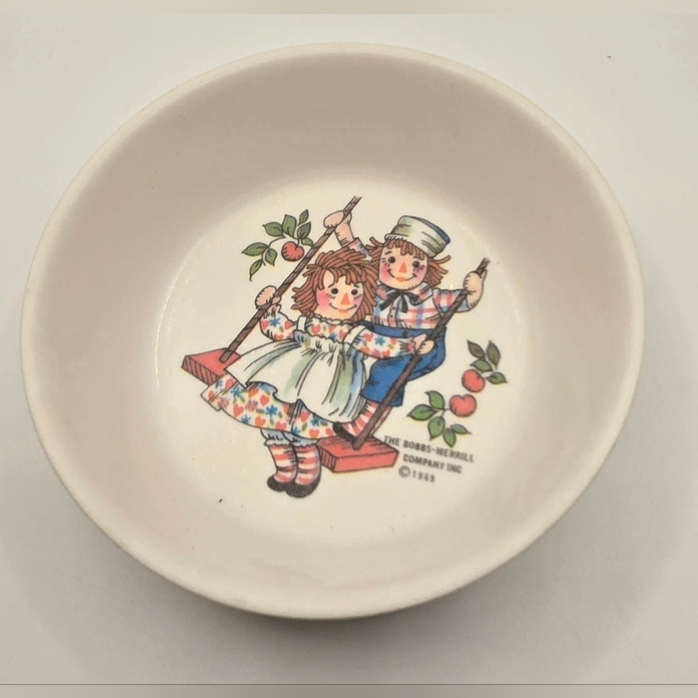 Vintage Oneida Deluxe 3258 Raggedy Ann & Andy Melamine Bowl 1969 Collectible